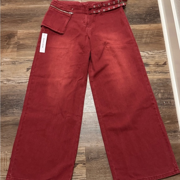 Princess Polly Denim - Princess Polly Paltrow Mid Rise Wide Leg Cargo Jeans Washed Burgundy.